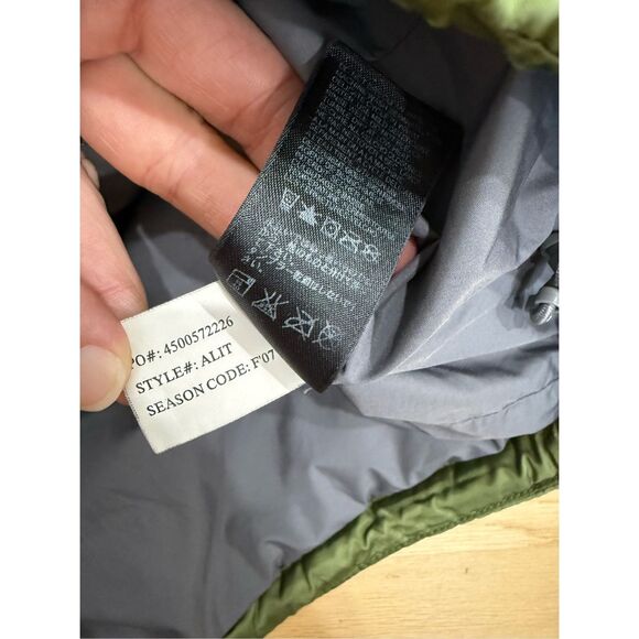 The North Face 550 Down Fill Puffer Vest M - Picture 7 of 7